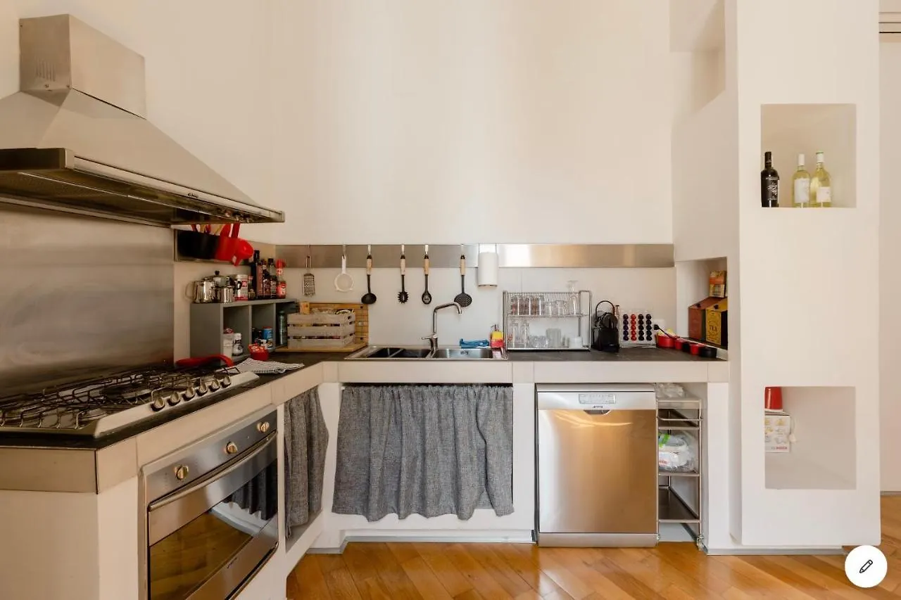 Bijoux Luxury Apartment in Old Town Bari