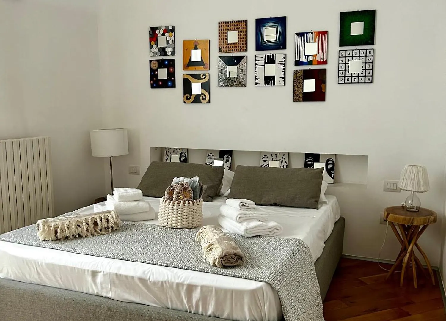Bijoux Luxury Apartment In Old Town Bari 0*,